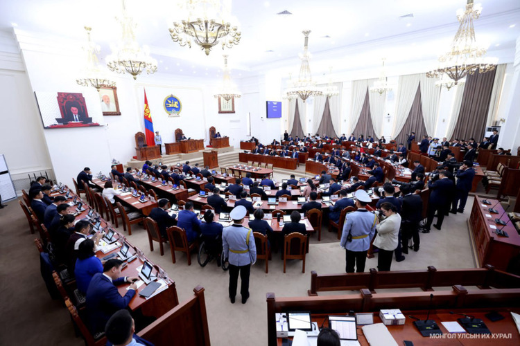 “Сайн парламент” сэдэвт шилдэг бүтээлийн уралдаан зарлаж байна